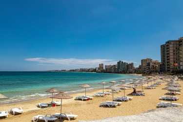 Wycieczka fakultatywna, Miasto duchów, Famagusta, Salamina z rejsem na Blue Lagoon i zatokę żółwi z Protaras