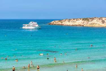 Multi-day trip, Wycieczka: Bajeczny Cypr 4 dni z Larnaki program dla grupy 8-osobowej