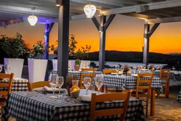 Accommodation, Chrysomare Beach Hotel & Resort