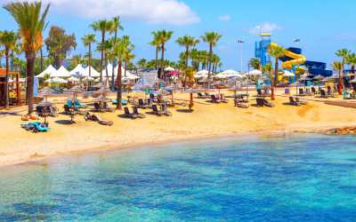 Optional trip, Z Pafos w kierunku Ayia Napa Marathon z Lefkarą, odrobiną wina i oliwy