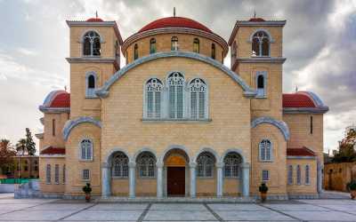 Attractions, Nikozja stolica dwóch Cyprów z Limassol [49]