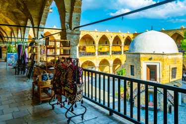 Insurance, Nikozja stolica dwóch Cyprów i Lefkara z Pafos [44]