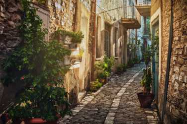 Insurance, Nikozja stolica dwóch Cyprów i Lefkara z Pafos [44]