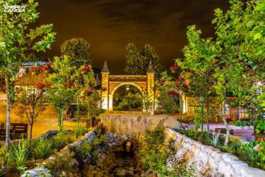 Youth camp, WAKACYJNY HIT !!! Z wyjazdem do Energylandii, wycieczkami do Wiednia, na Słowację i do aquaparków. Ośrodek z basenem letnim. Kolonia 7-13 lat, obóz 14-18 lat.(DW Lidia)