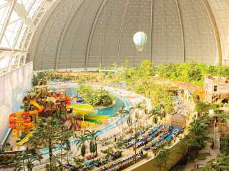 Youth camp, BAŁTYCKA PRZYGODA - Lasertag, wycieczka do Kołobrzegu, a dla chętnych Tropical Islands, Heide Park i Militarna Przygoda. Kolonie 7-13 lat, Obóz 14-18 lat