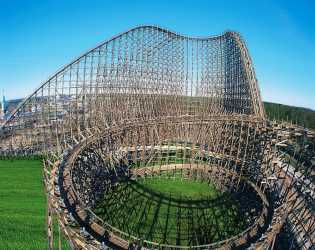 Youth camp, BAŁTYCKA PRZYGODA - Lasertag, wycieczka do Kołobrzegu, a dla chętnych Tropical Islands, Heide Park i Militarna Przygoda. Kolonie 7-13 lat, Obóz 14-18 lat