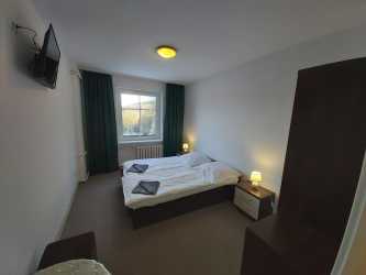 Youth camp, Szklarska Poręba 2025 - Zimowe szaleństwo w Karkonoszach. Zimowisko narciarskie (8-13 lat) i obóz narciarski (14-17 lat)