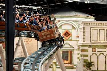 Youth camp, Kolonie – Raj w sercu Polski. Mandoria – Odkryj nową strefę CROCODIL w Park Of Poland Suntago Wodny Świat - super zabawa w Sadach Klemensa także warsztat pływacki i lekcja przetrwania. Kolonia 7-13 lat.