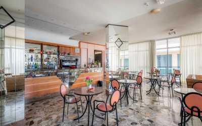 Youth camp, Rimini h. Crown*** - obóz Party Zone Hotel Crown***, 10 dni 16-19 lat