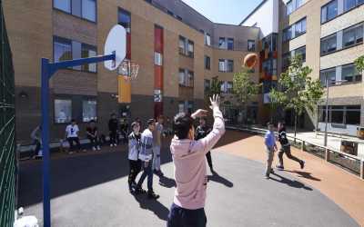 Youth camp, CAMBRIDGE - kurs języka angielskiego Cambridge (Wielka Brytania) 12-17 lat